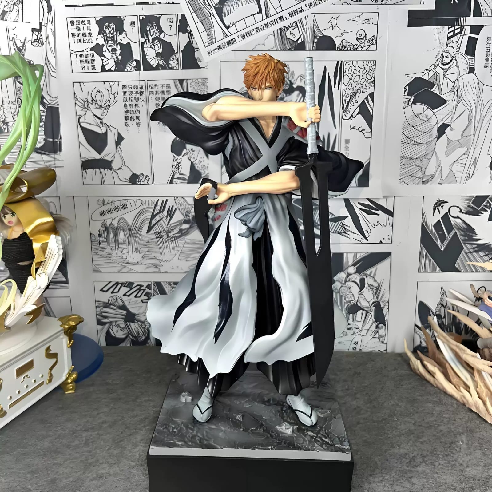 Figurines