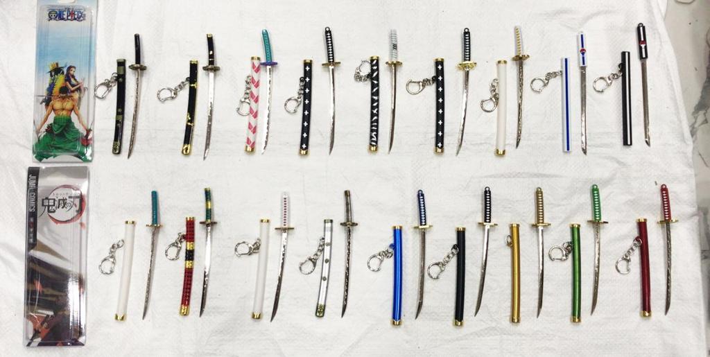 pack of 6 Small katana keychain 15 cm ( eff price 68 )